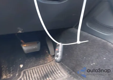 2015 Dodge Challenger Sxt из США, поврежденный, VIN 2C3CDZAG7FH733852